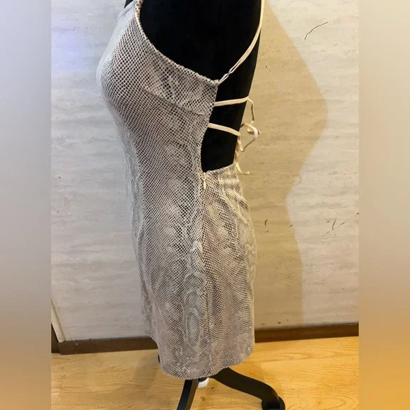 Urban Outfitters Backless Snake Print Mini Dress - Picture 2 of 9